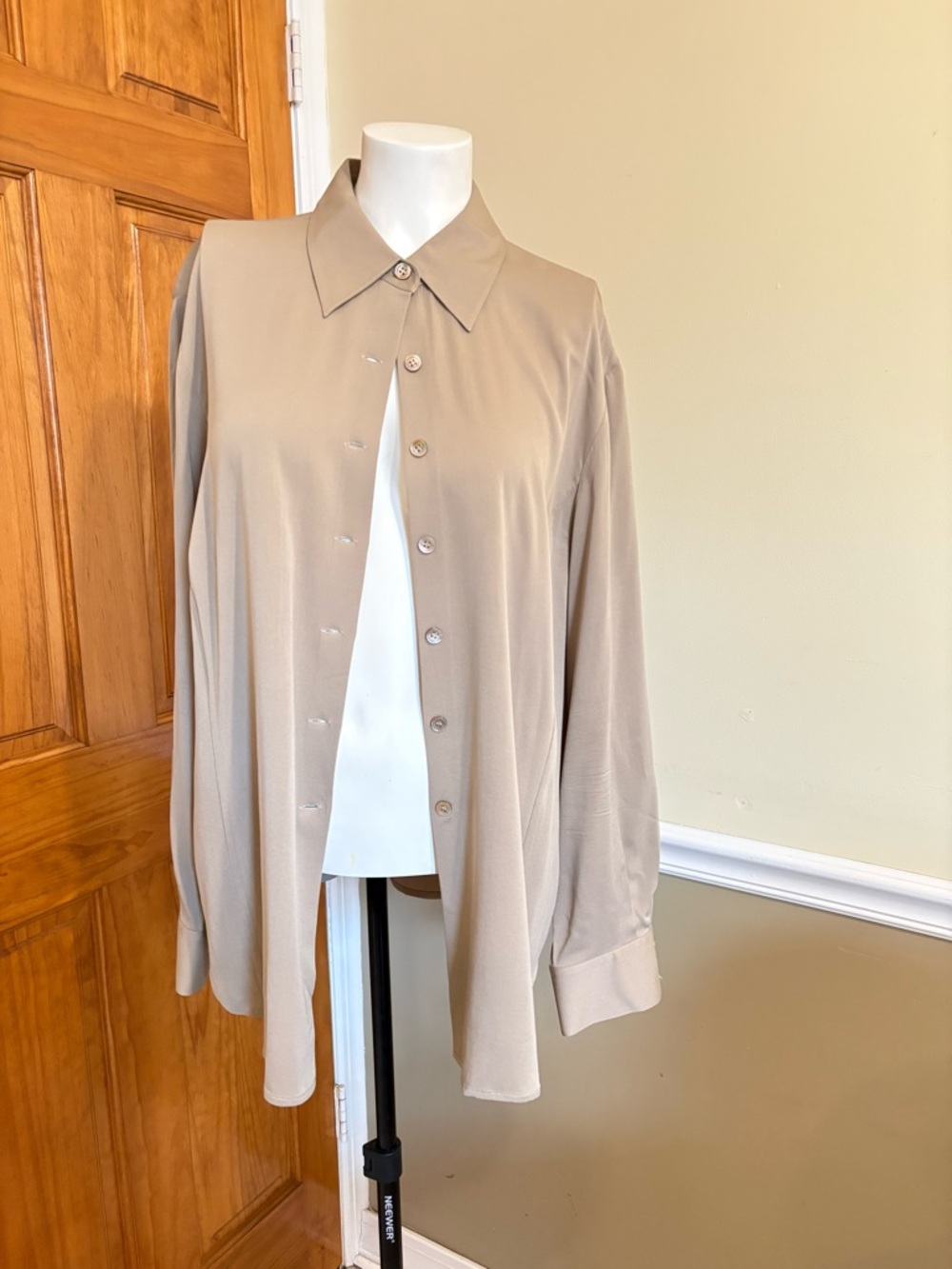 Emanuel Ungaro Silk Blend Beige Button-Up Blouse Sz.18